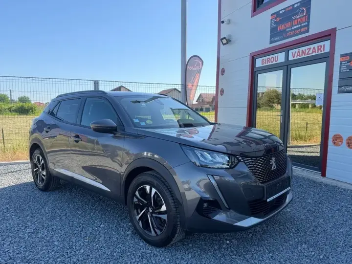 Peugeot 2008 II 1.5 BlueHDI EAT8 STT Allure Pack