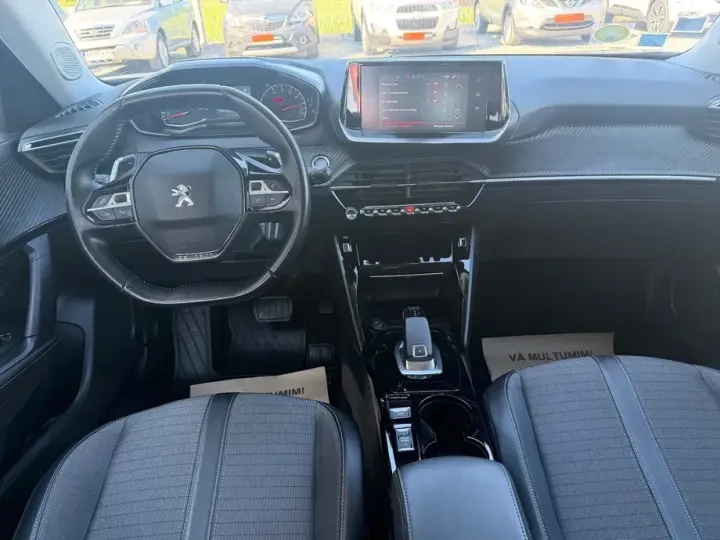 Peugeot 2008 II 1.5 BlueHDI EAT8 STT Allure Pack