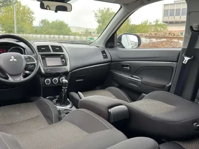 Mitsubishi ASX 1.8 DID 2WD Intense A15