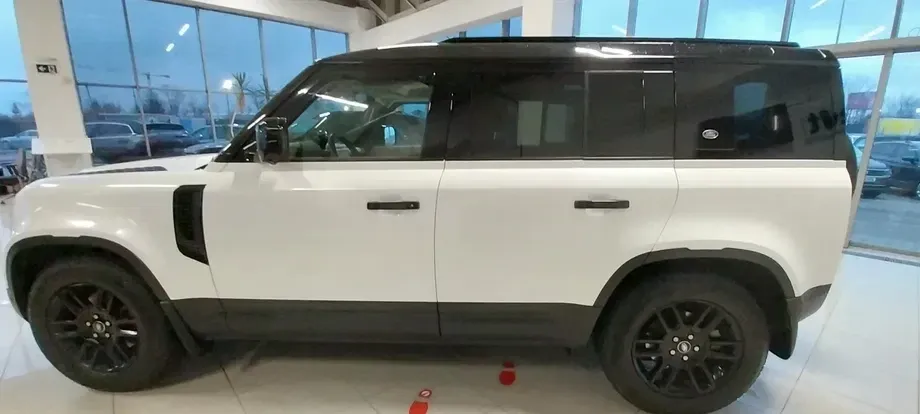 Land Rover Defender — imagine 6