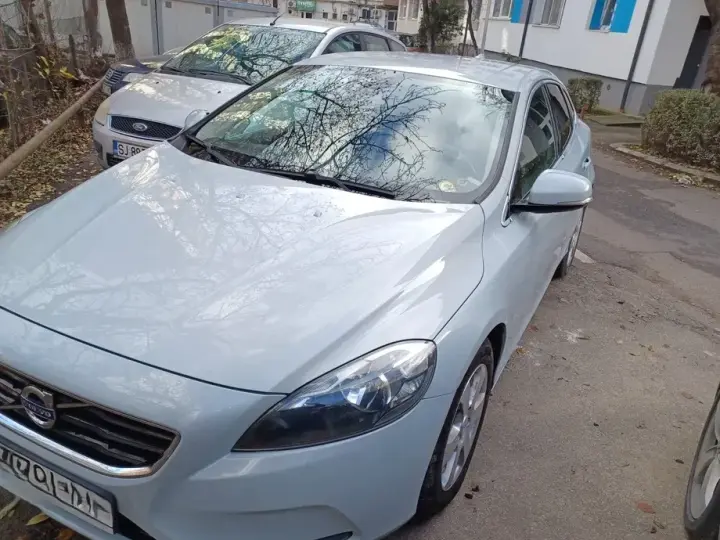 Volvo V40 II D3 Geartronic Momentum