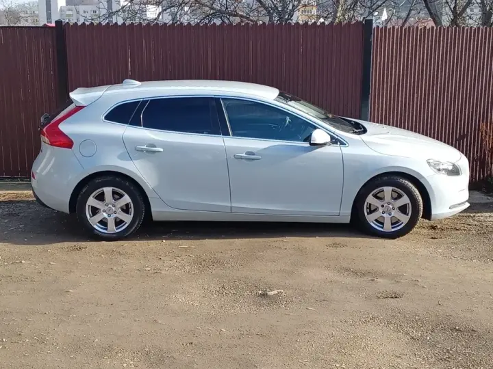 Volvo V40 II D3 Geartronic Momentum