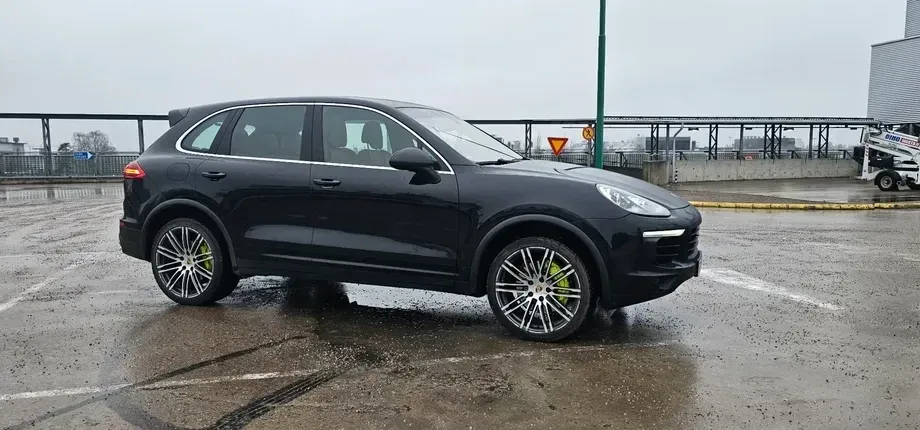 Porsche Cayenne S E-Hybrid Platinum Edition — imagine 5