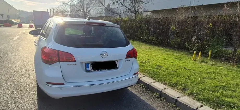 Opel Astra J — imagine 2