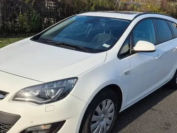Opel Astra J