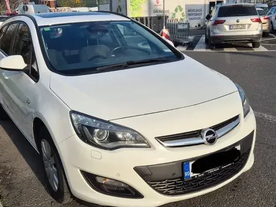 Opel Astra J