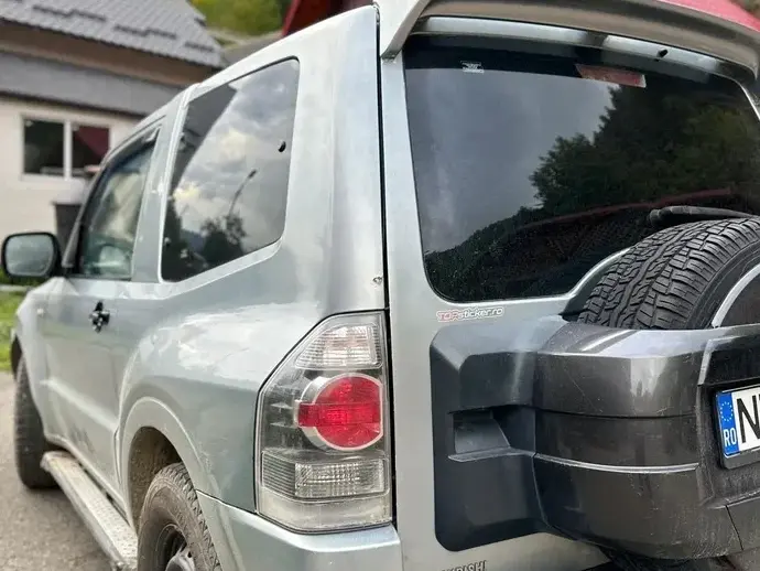 Mitsubishi Pajero IV