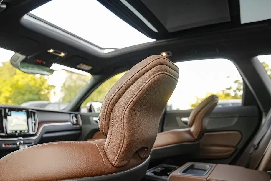 Volvo XC 60 Recharge T6 Twin Engine eAWD Inscription Expression — imagine 2