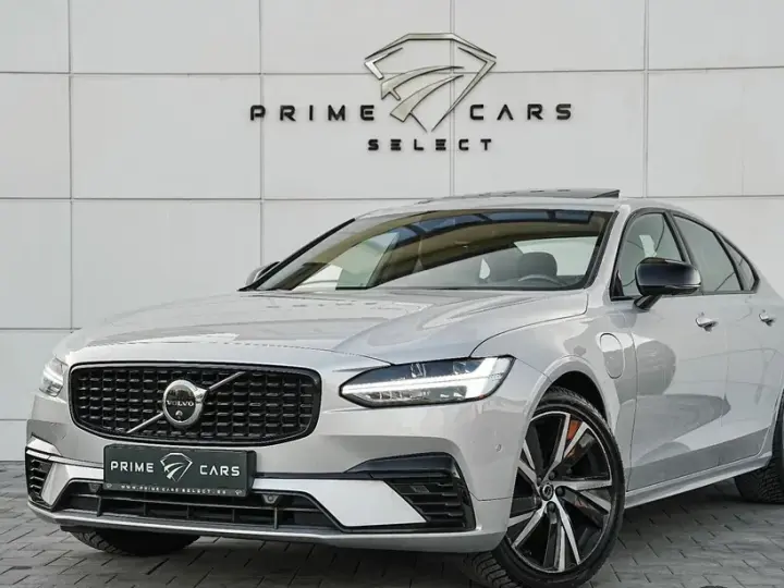 Volvo S90 T8 Twin Engine AWD Geartronic R Design