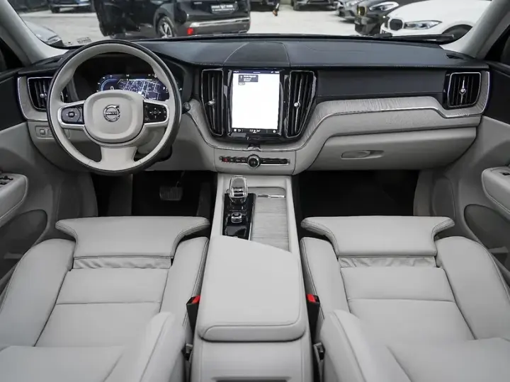 Volvo XC 60 Recharge T6 Twin Engine eAWD Inscription Expression