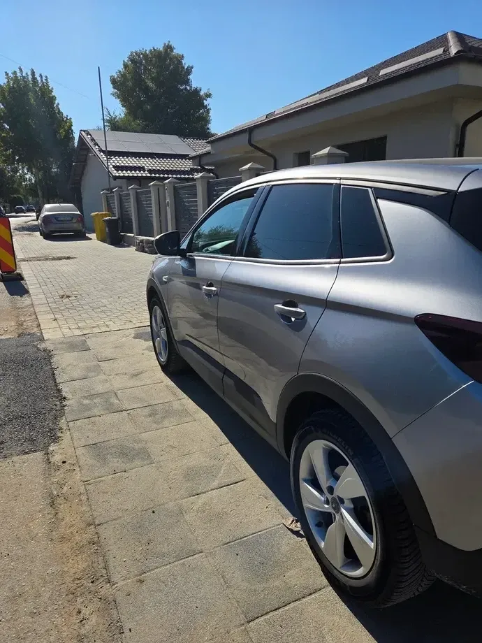 Opel Grandland 1.2 Turbo START/STOP GS Line — imagine 5