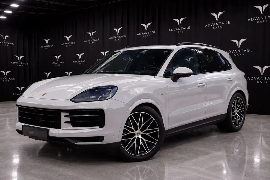 Porsche Cayenne E-Hybrid — imagine 4