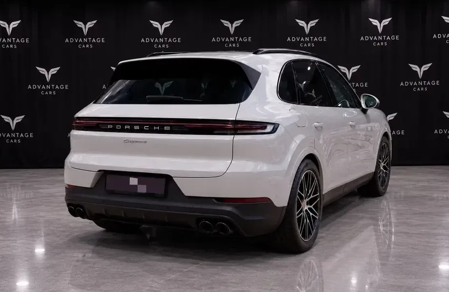 Porsche Cayenne E-Hybrid — imagine 3