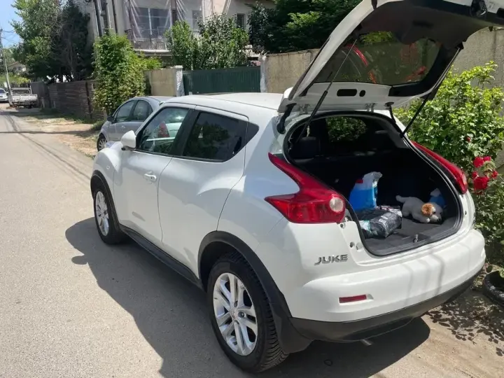 Nissan Juke 1.6L CVT n-tec