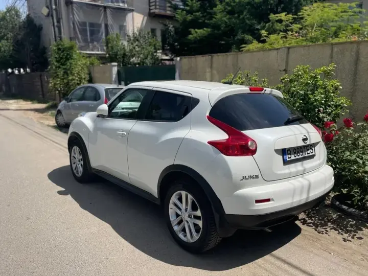 Nissan Juke 1.6L CVT n-tec