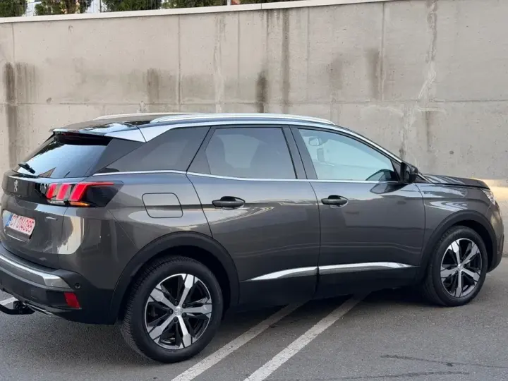 Peugeot 3008 II