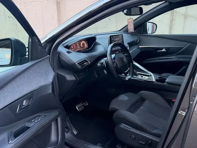 Peugeot 3008 II