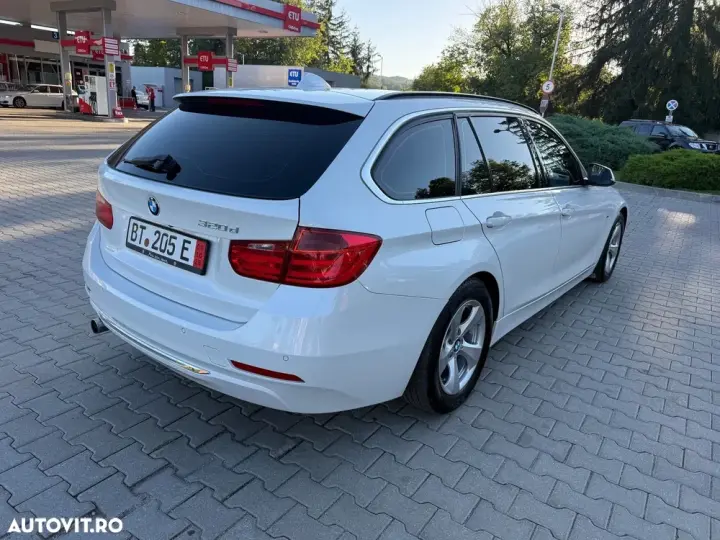 BMW Seria 3 F30/F31/F34 [2011 - 2019] 320d Efficient Dynamics Edition Blue Perf. Luxury Line