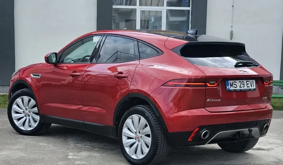 Jaguar E-Pace D180 AWD R-Dynamic HSE — imagine 3