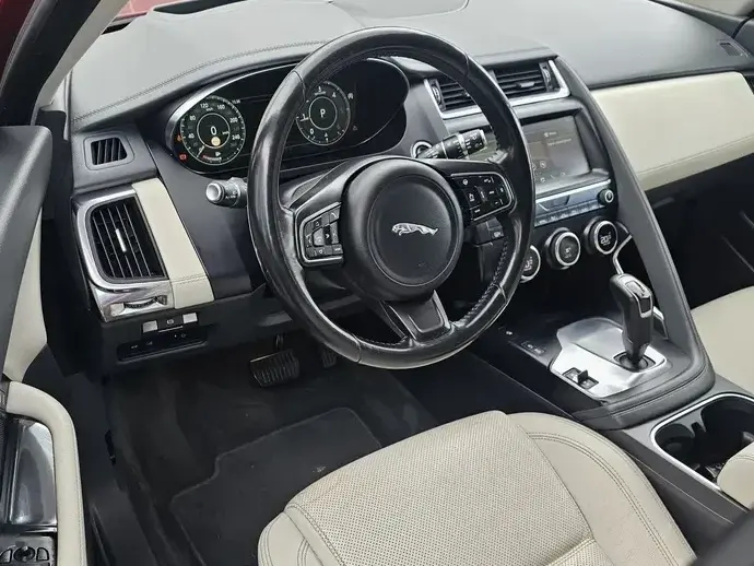 Jaguar E-Pace D180 AWD R-Dynamic HSE