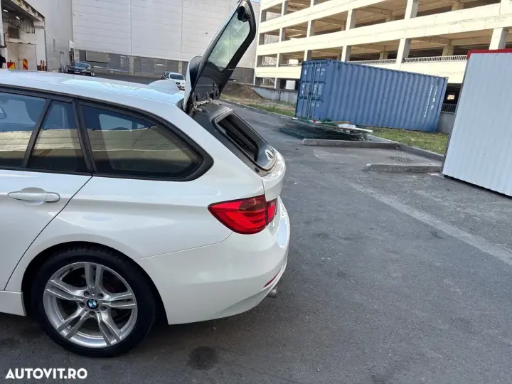 BMW Seria 3 F30/F31/F34 [2011 - 2019] 320d