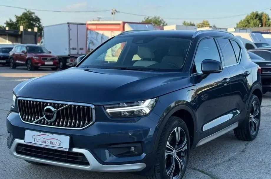 Volvo XC 40 — imagine 2