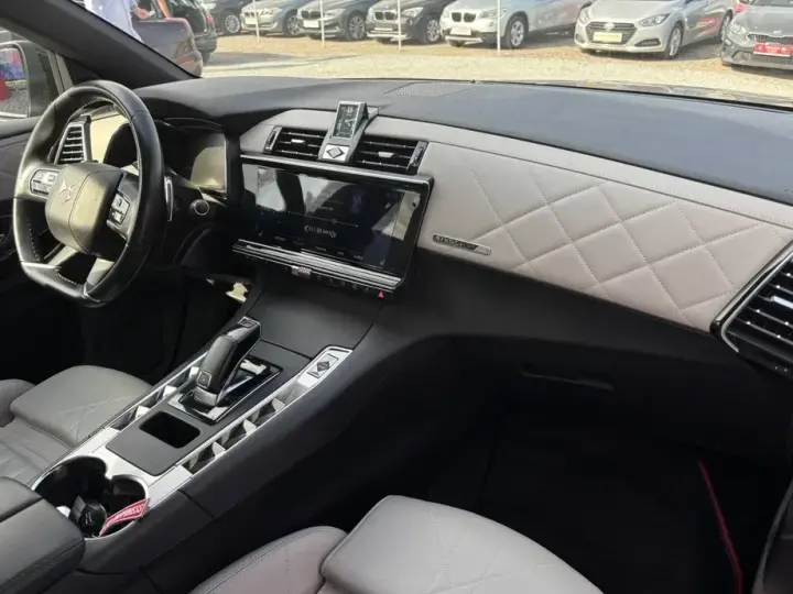 DS Automobiles DS 7 Crossback