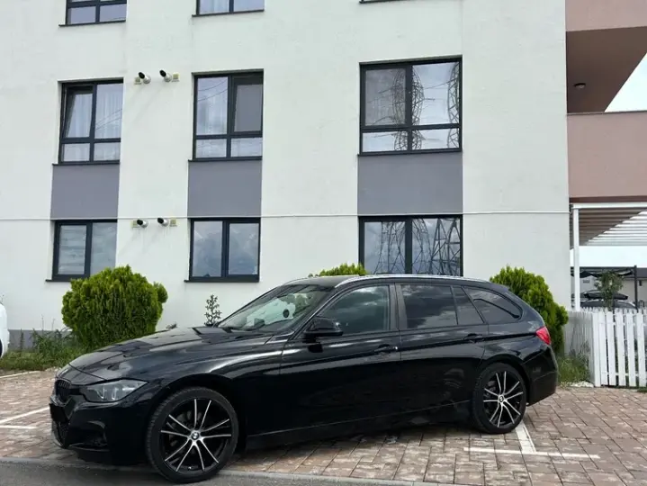 BMW Seria 3 F30/F31/F34 [2011 - 2019] 318d Aut. Sport Line