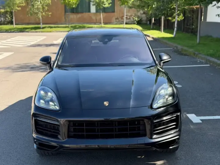 Porsche Cayenne Standard