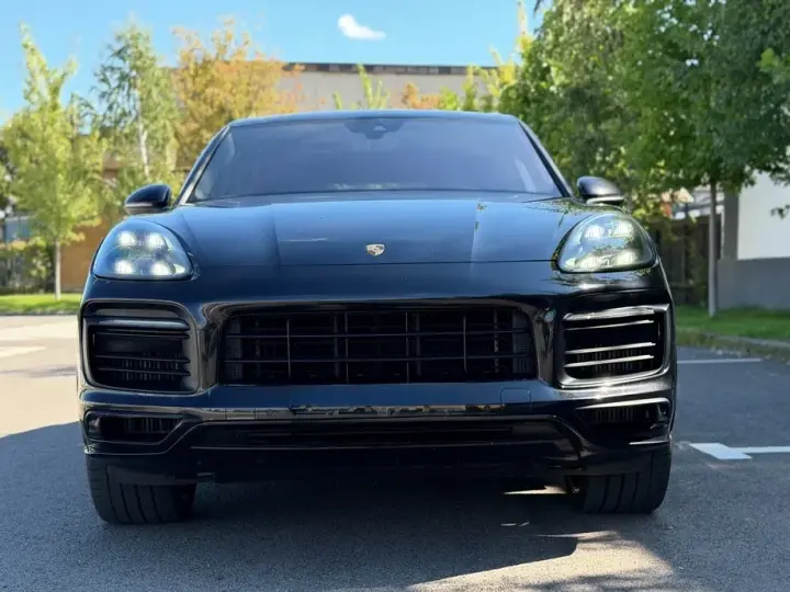 Porsche Cayenne Standard