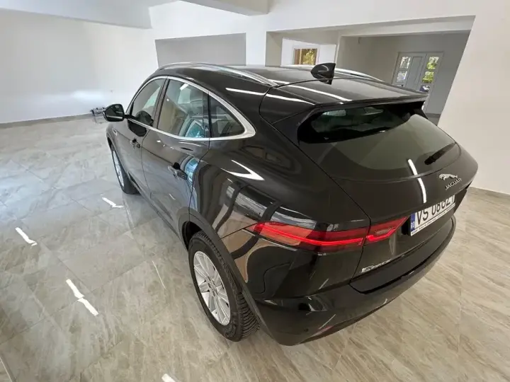 Jaguar E-Pace D180 AWD R-Dynamic S