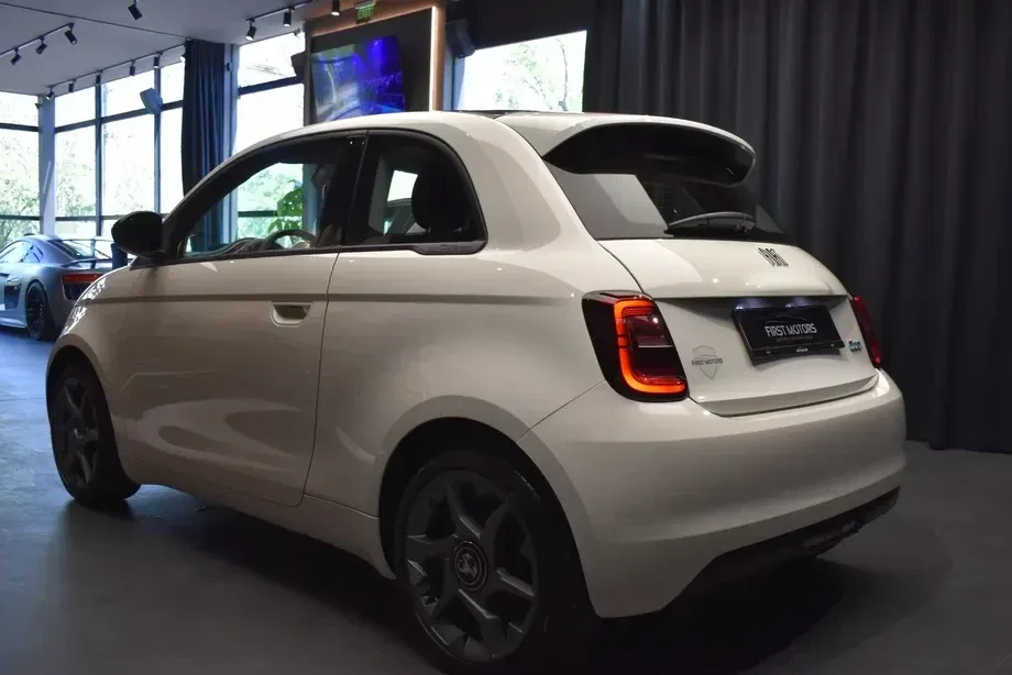 FIAT 500E 23,8kWh Pop — imagine 4