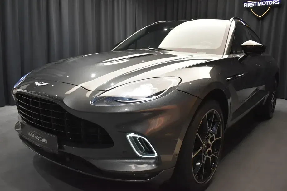 Aston Martin DBX — imagine 3