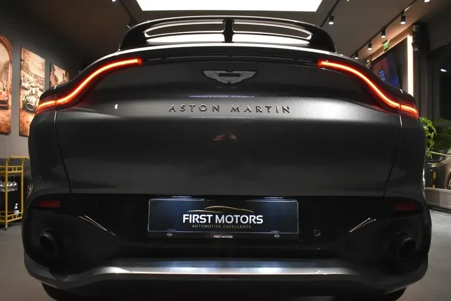 Aston Martin DBX — imagine 2