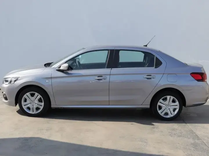 Peugeot 301 1.5 BlueHDI FAP Allure