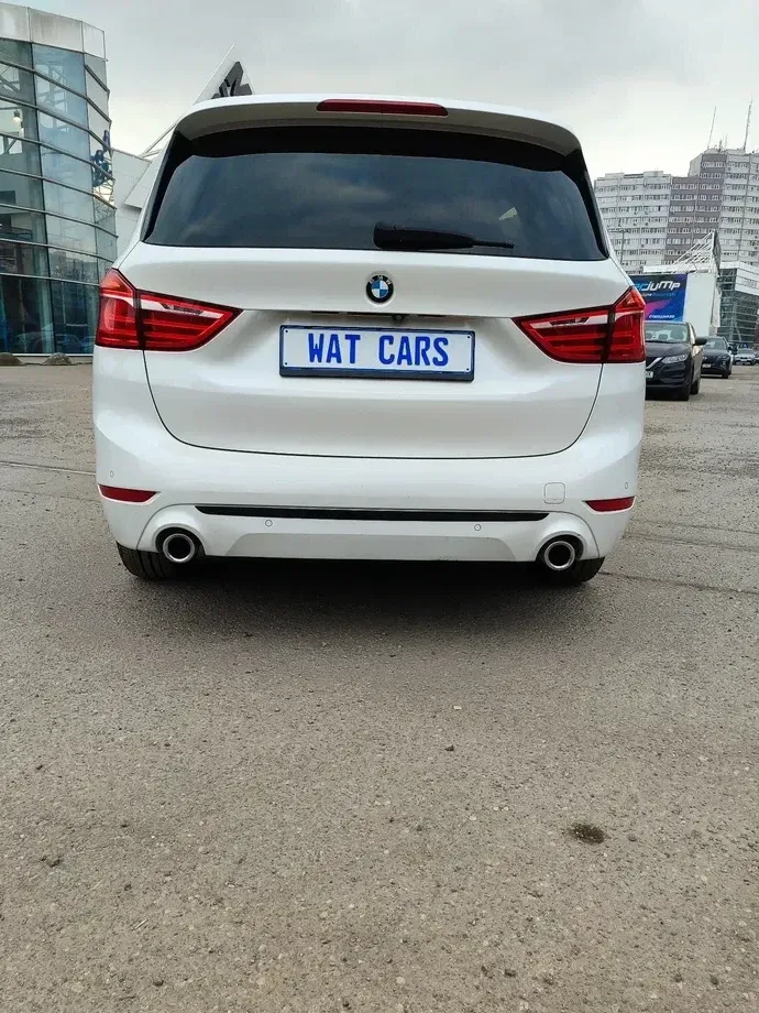 BMW Seria 2 218d xDrive AT — imagine 6