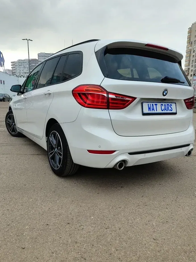 BMW Seria 2 218d xDrive AT — imagine 5