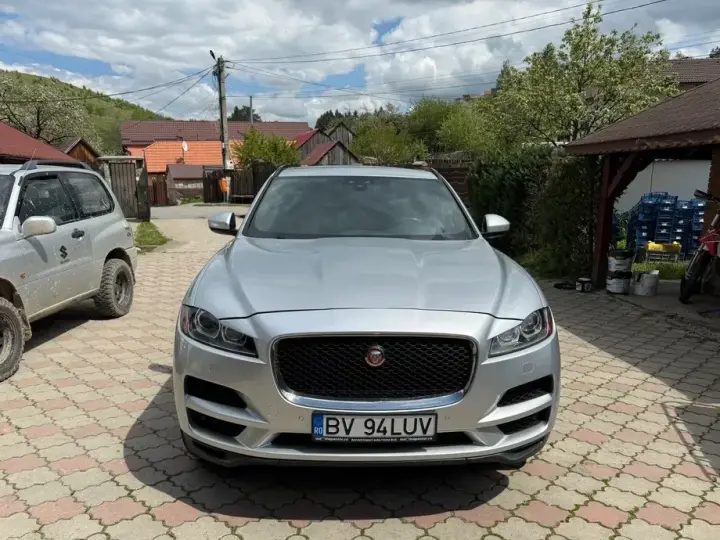 Jaguar F-Pace 20d AWD Prestige