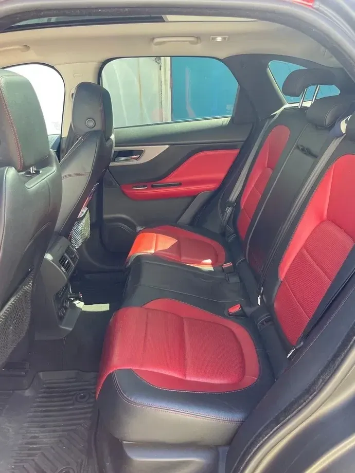 Jaguar F-Pace 20d RWD R-Sport — imagine 5