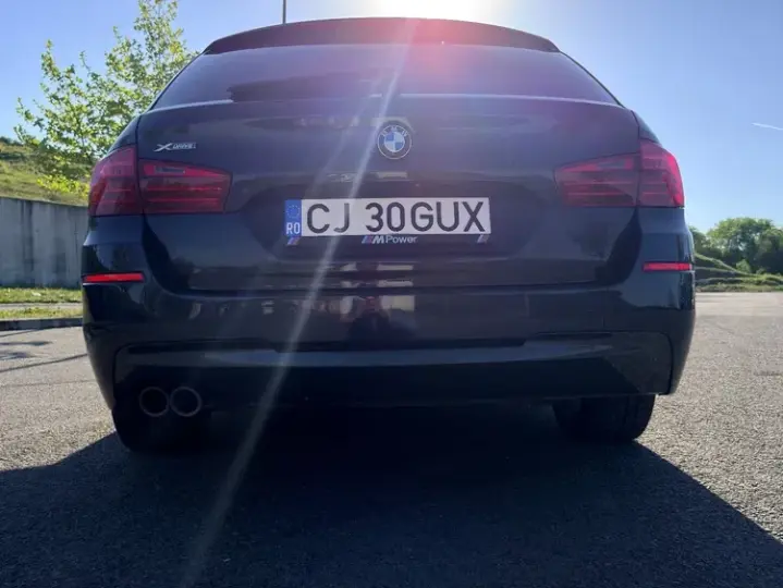 BMW Seria 5 F10/F11/F07 [2010 - 2017] 520d xDrive AT