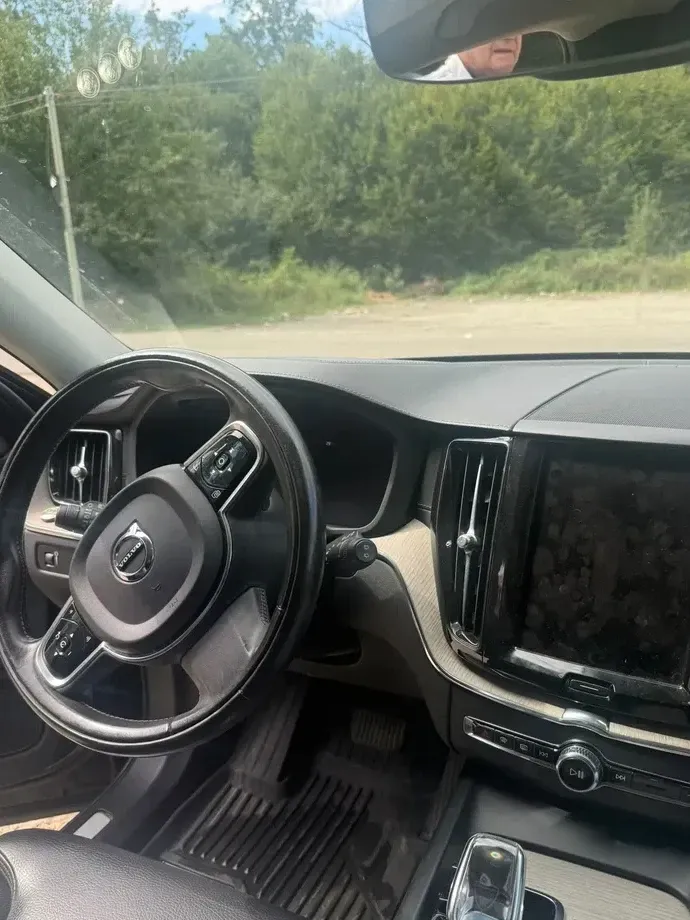 Volvo XC 60 II B5 MHEV AT8 AWD Momentum Pro — imagine 6