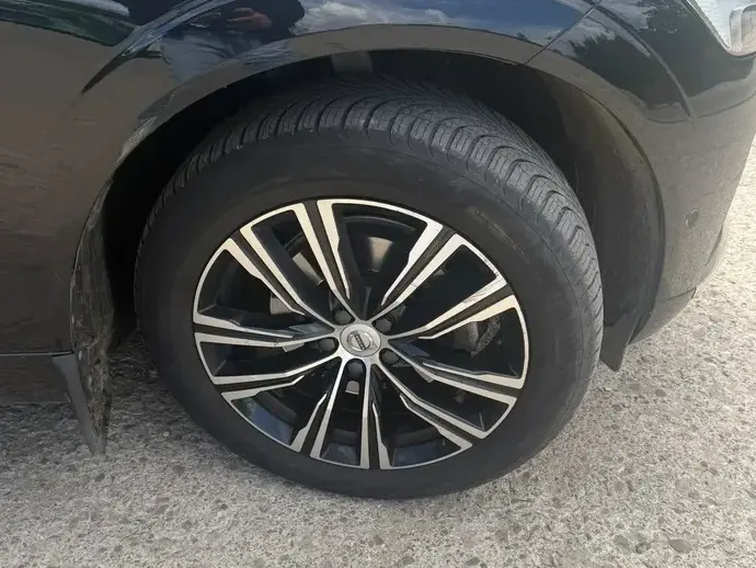 Volvo XC 60 II B5 MHEV AT8 AWD Momentum Pro