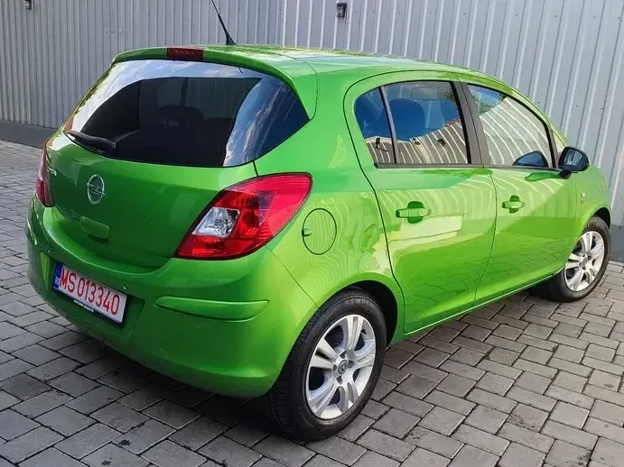 Opel Corsa D 1.4 16V Active