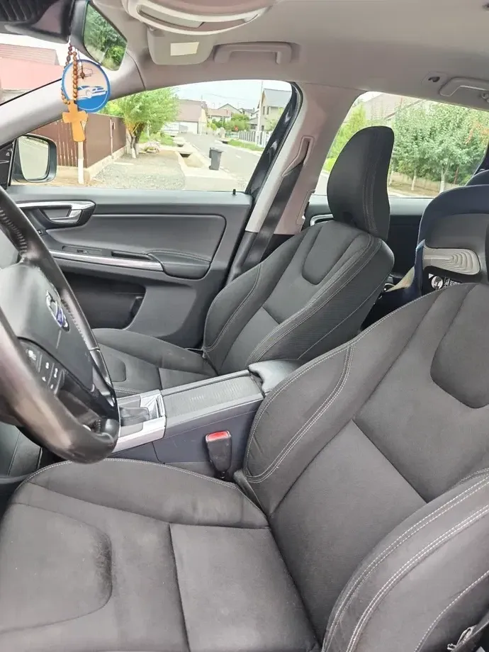 Volvo XC 60 I D5 AWD Start-Stop Summum — imagine 6
