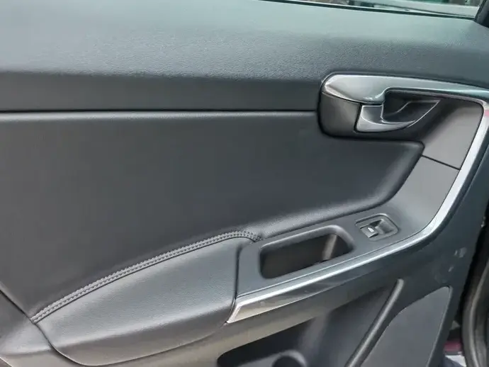 Volvo XC 60 I D5 AWD Start-Stop Summum