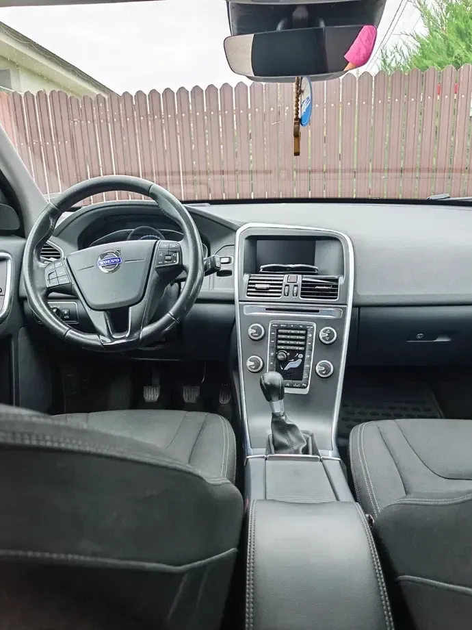 Volvo XC 60 I D5 AWD Start-Stop Summum — imagine 2