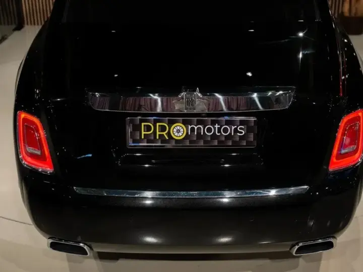 Rolls-Royce Phantom