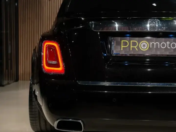 Rolls-Royce Phantom