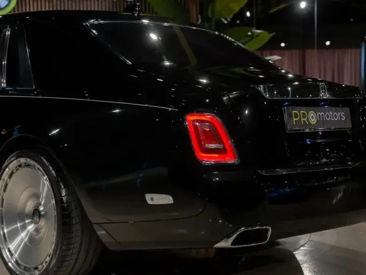 Rolls-Royce Phantom