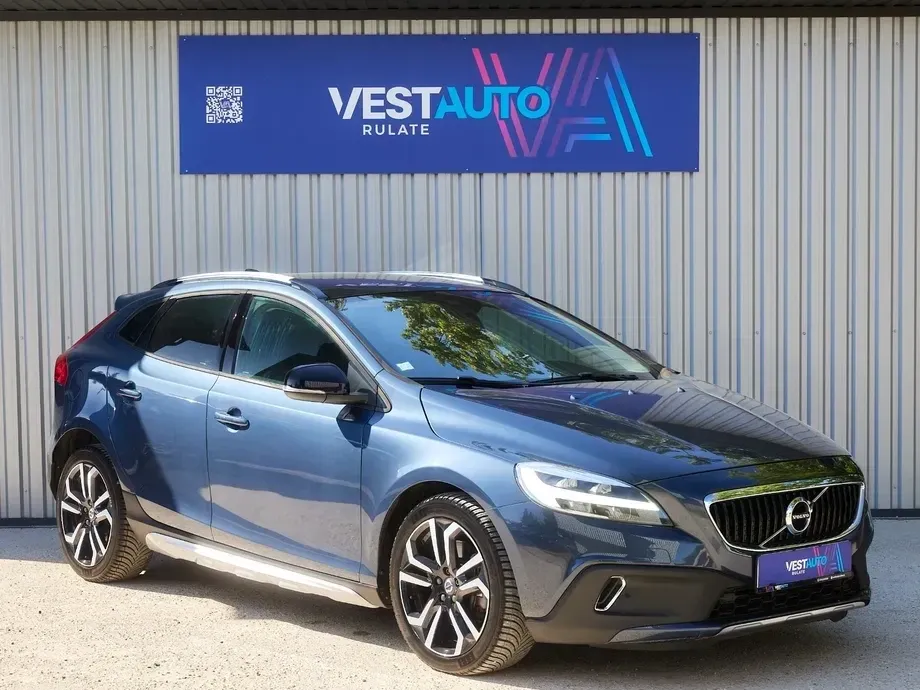 Volvo V40 II D3 Geartronic Momentum — imagine 2